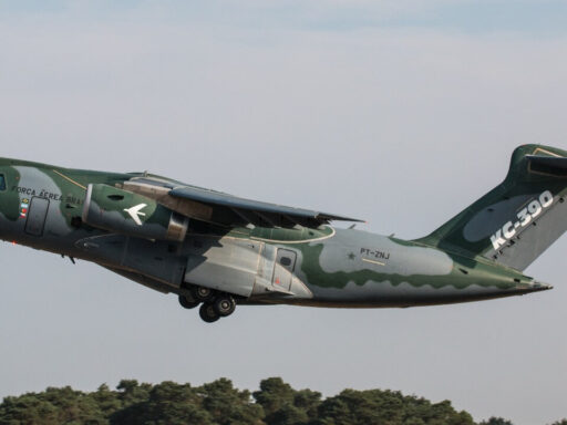 KC-390