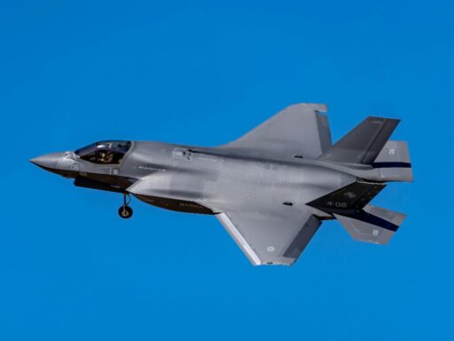 f35