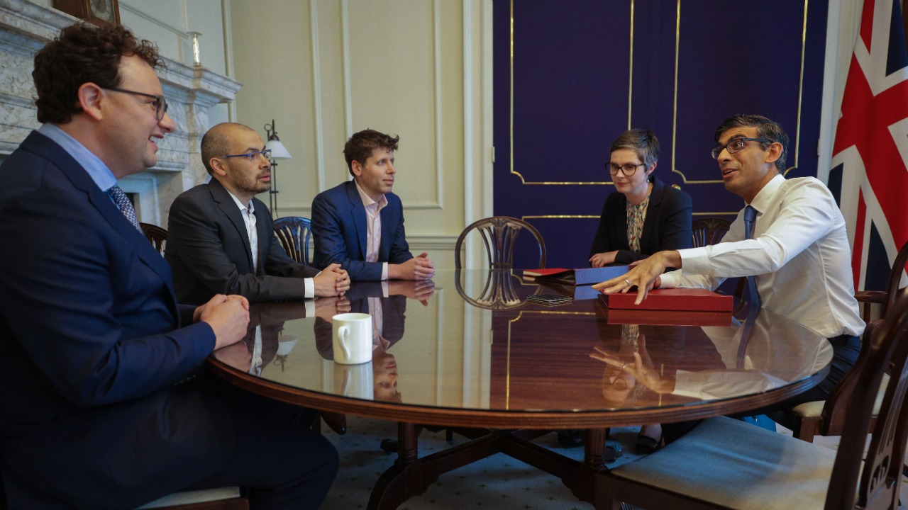 The Prime Minister meets with AI developers
