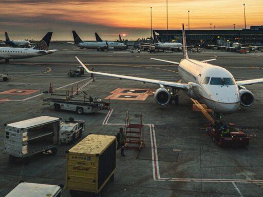 Lithuanian Airports Suffer Over €750,000 in Losses Due to Belarus Balloon Incursions