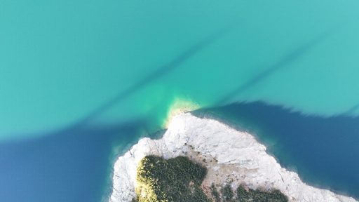 Green Ice Forms on Lake