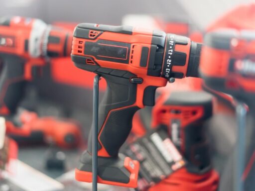 Power tools for drills and hammer