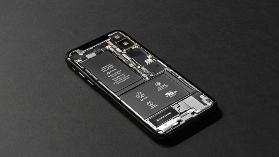A Picture of showing battries inside phone