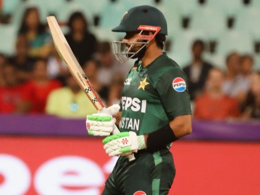 New Zealand Face Familiar Foes Pakistan