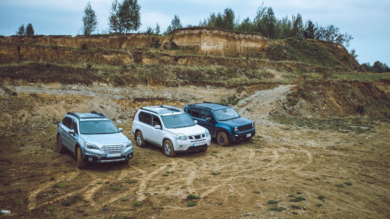 3 suvs