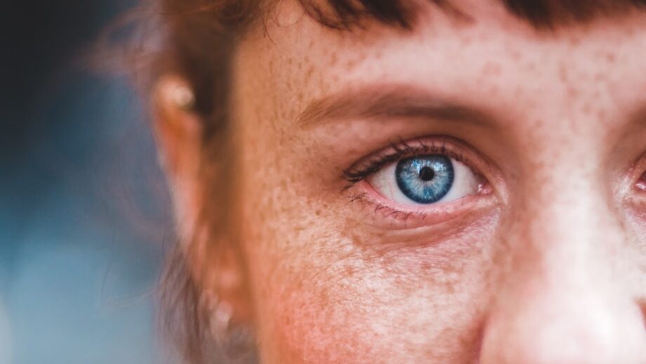 blue eye