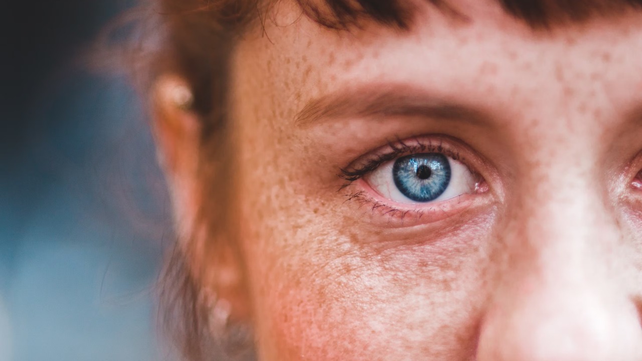 blue eye