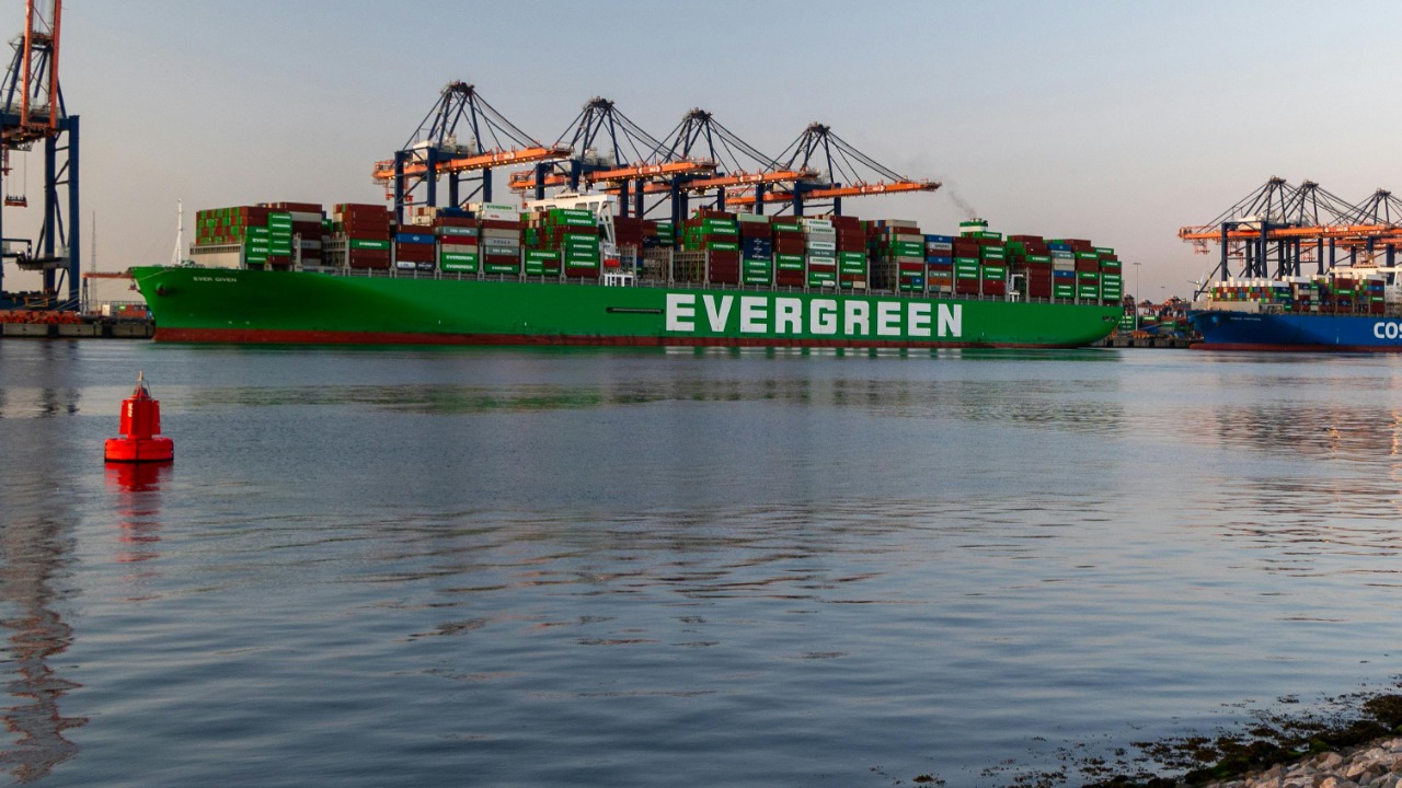 container ships
