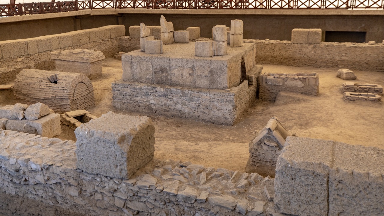 elite tomb