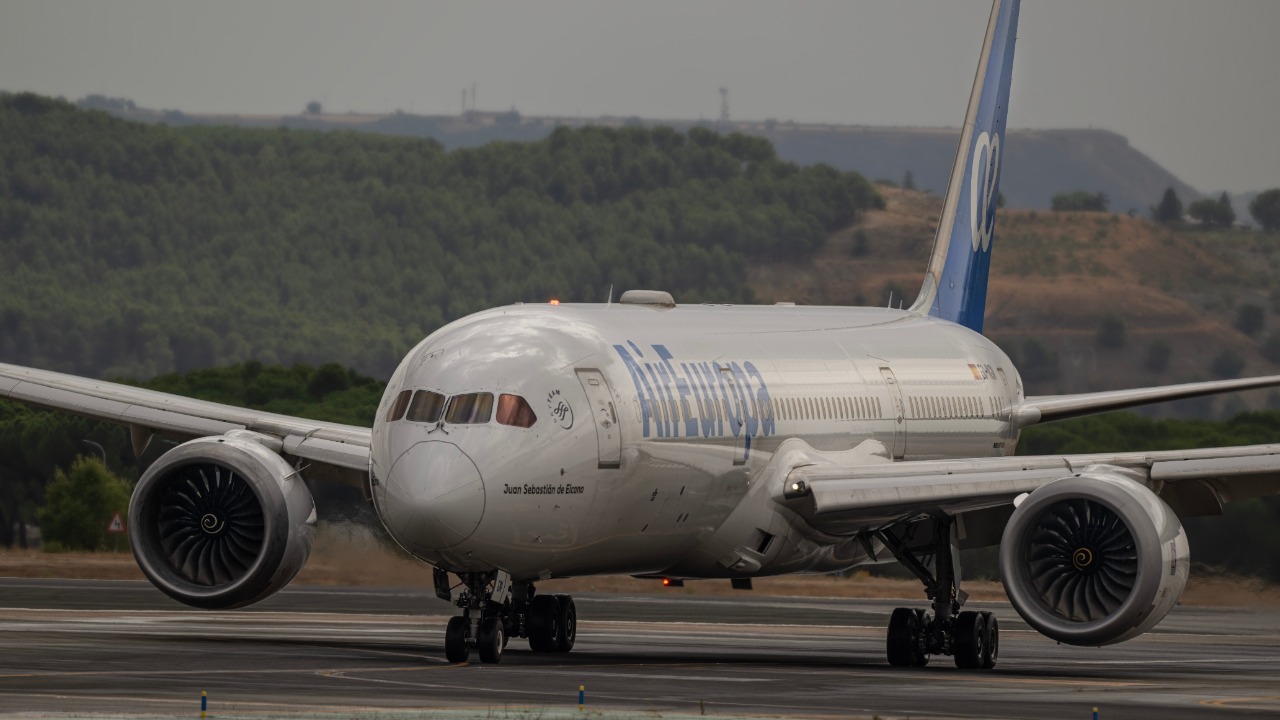 Boeing 787