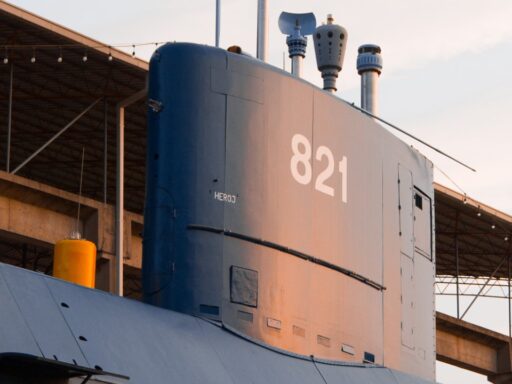 Submarine