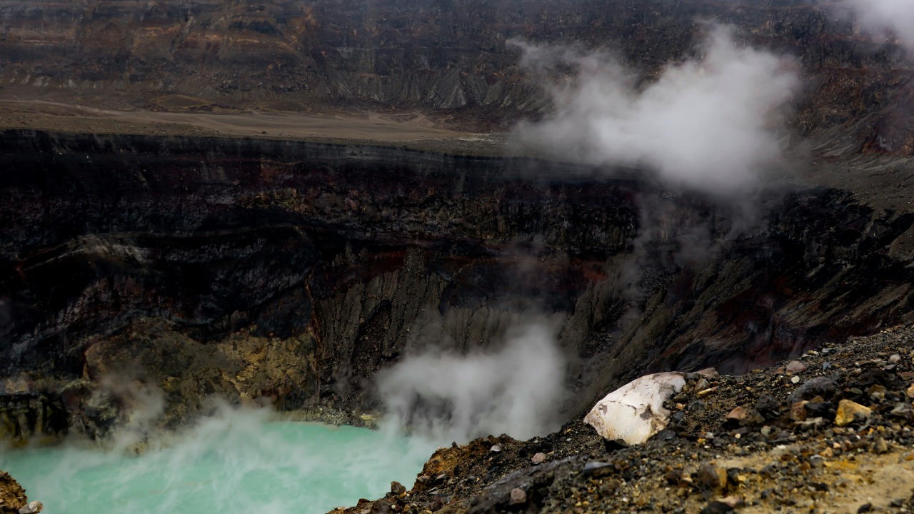 Underwater Volcano
