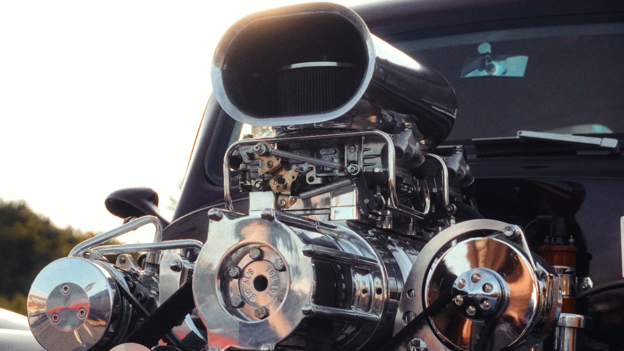 V8 Engine