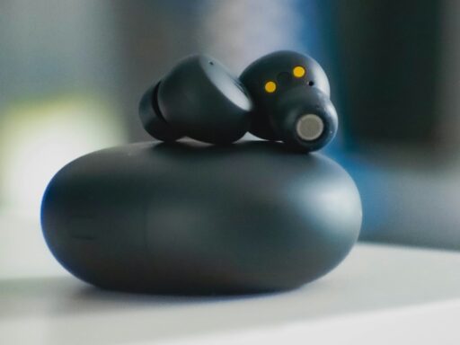 earbuds