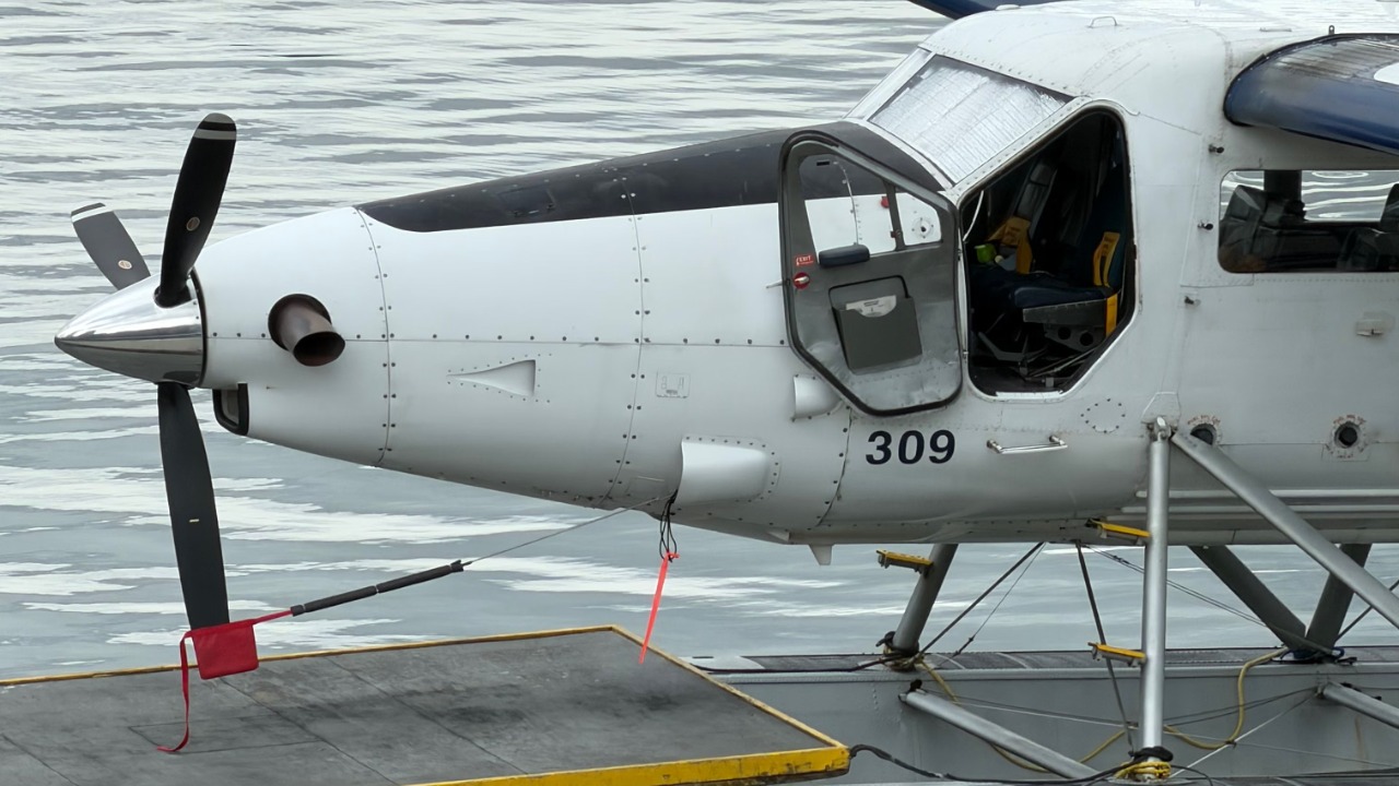 seaplane