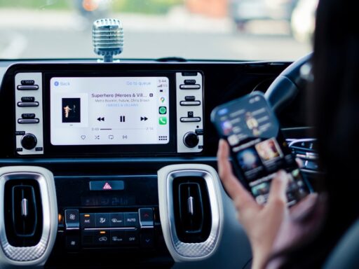 Apple CarPlay