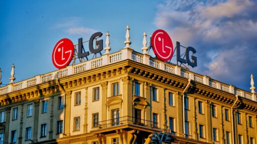 LG